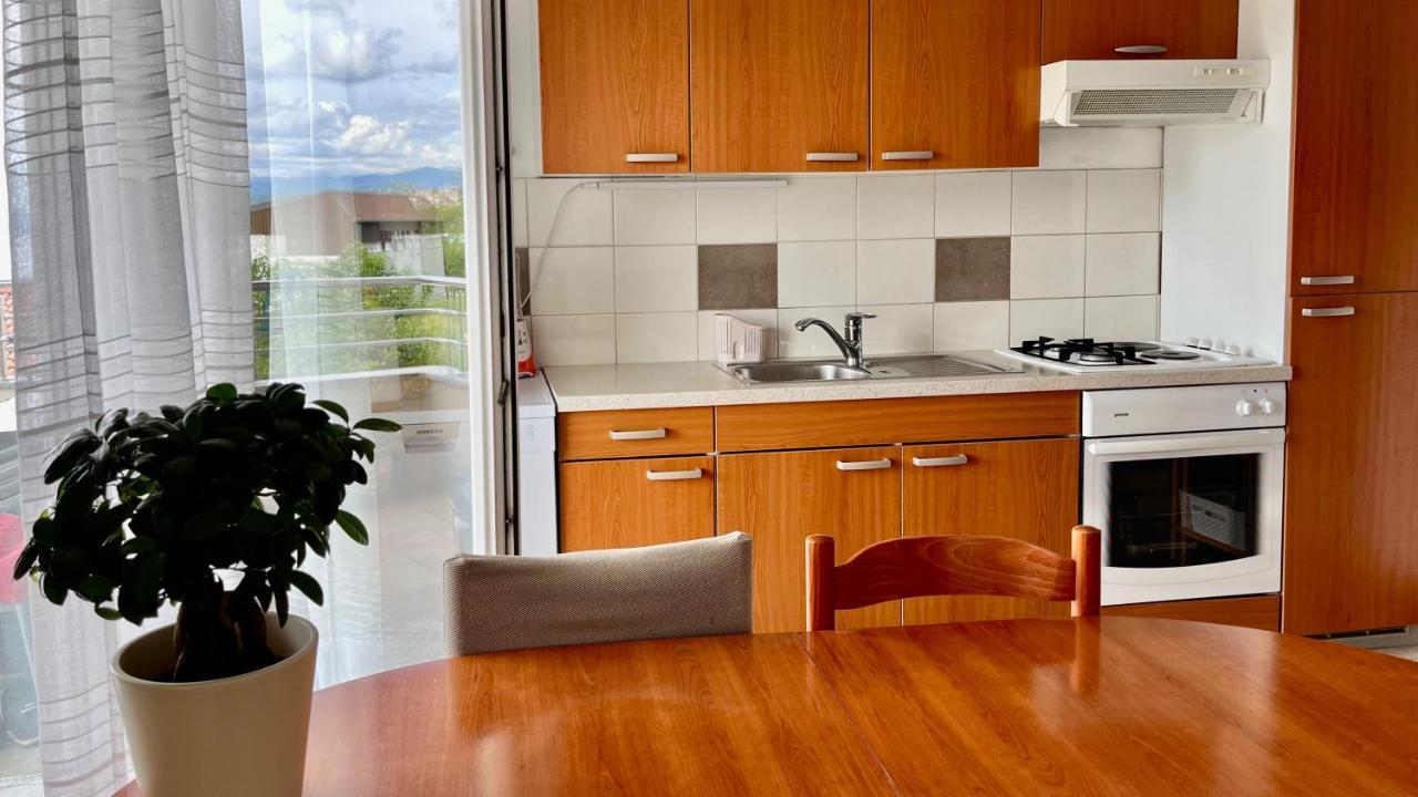Appartement Peachy House à Rijeka Extérieur photo