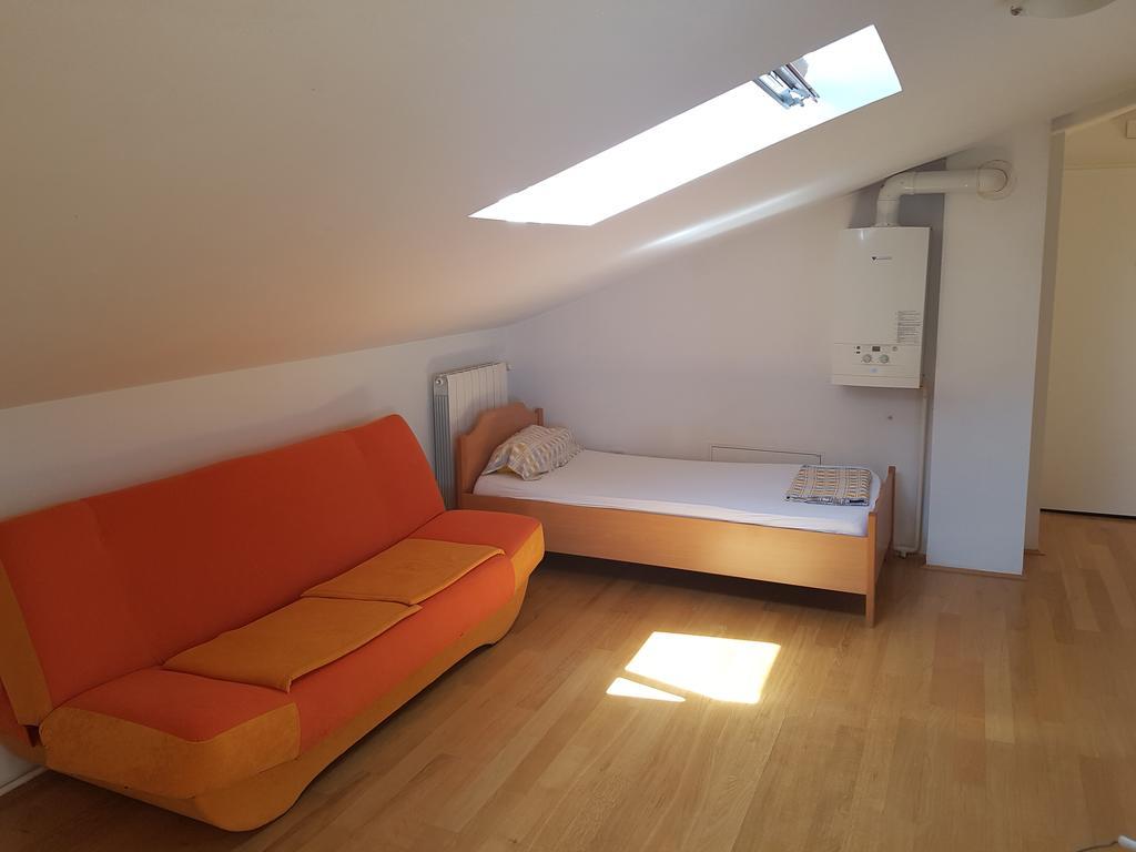 Appartement Peachy House à Rijeka Extérieur photo